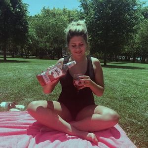 Meet your Posher, Lauren